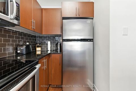 Photo 13 at 540 - 281 Woodbridge Avenue, West Woodbridge, Vaughan