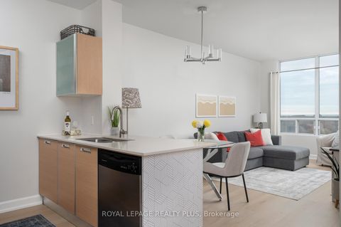 Photo 9 at 907 - 3391 Bloor Street W, City Centre West, Toronto