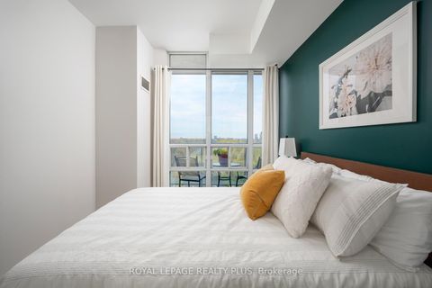 Photo 23 at 907 - 3391 Bloor Street W, City Centre West, Toronto