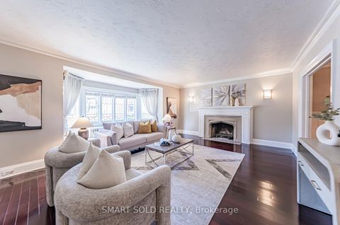 Photo 4 at 889 Avenue Road, Eglinton, Toronto
