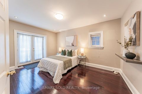 Photo 12 at 889 Avenue Road, Eglinton, Toronto