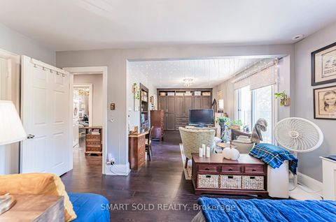 Photo 22 at 889 Avenue Road, Eglinton, Toronto