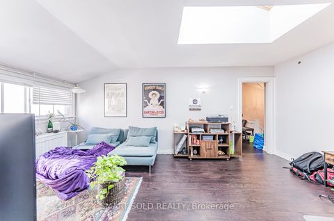 Photo 32 at 889 Avenue Road, Eglinton, Toronto