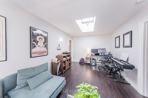 Photo 35 at 889 Avenue Road, Eglinton, Toronto