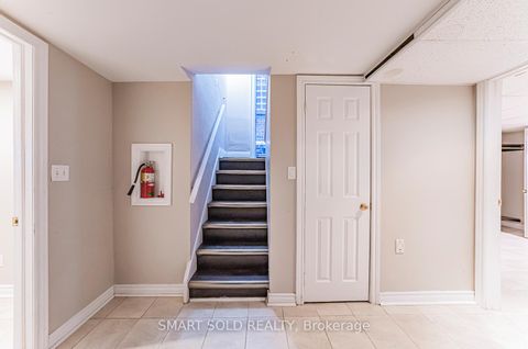 Photo 36 at 889 Avenue Road, Eglinton, Toronto