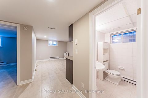 Photo 42 at 889 Avenue Road, Eglinton, Toronto