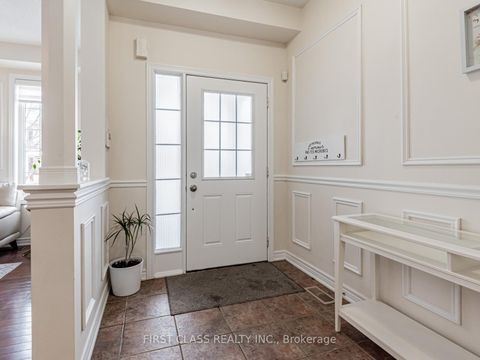 Photo 1 at 11 Amstel Avenue, Jefferson, Richmond Hill