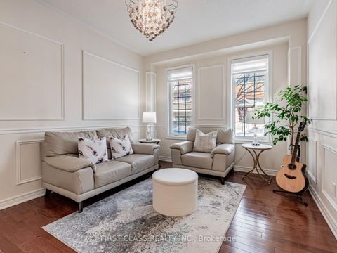 Photo 2 at 11 Amstel Avenue, Jefferson, Richmond Hill