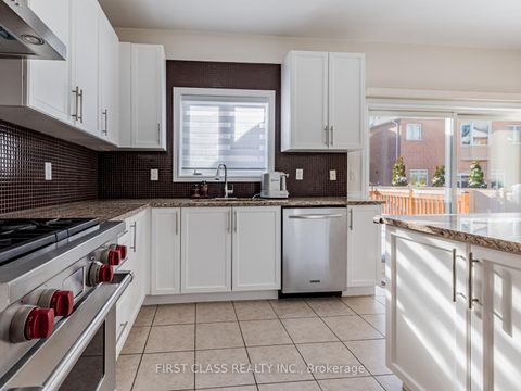 Photo 12 at 11 Amstel Avenue, Jefferson, Richmond Hill