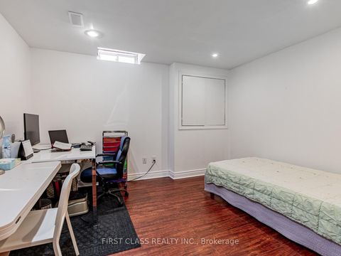 Photo 31 at 11 Amstel Avenue, Jefferson, Richmond Hill