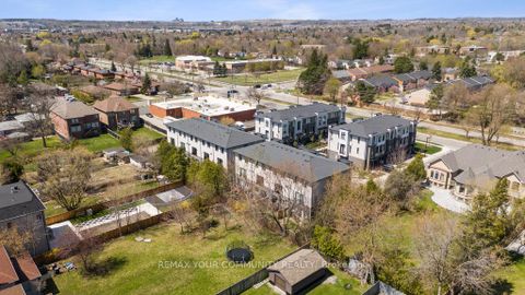 Photo 32 at 7 Howick Lane, South Richvale, Richmond Hill