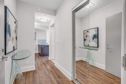 Photo 6 at 402 - 2 Old Mill Drive, Swansea, Toronto