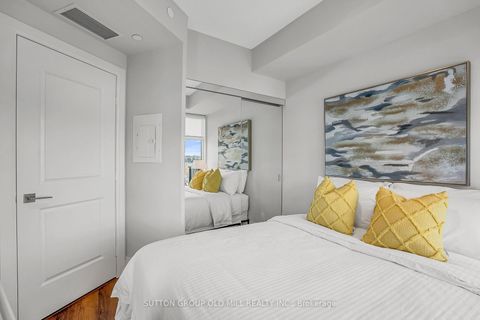 Photo 27 at 402 - 2 Old Mill Drive, Swansea, Toronto