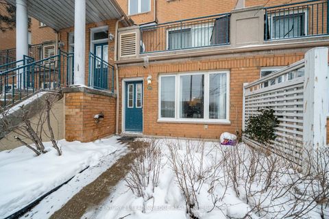 Photo 1 at 25 - 117 Omni Drive, Bendale, Toronto