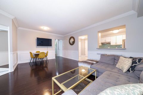 Photo 7 at 25 - 117 Omni Drive, Bendale, Toronto