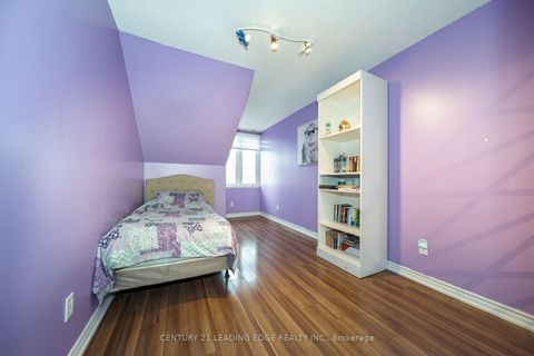 Photo 18 at 25 - 117 Omni Drive, Bendale, Toronto