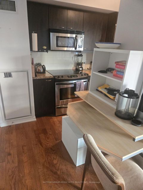 Photo 6 at 519 - 308 Palmerston Avenue, Bellwoods, Toronto