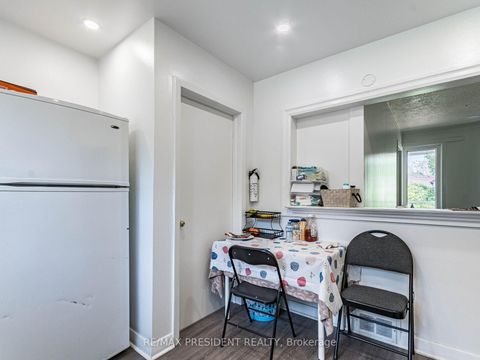 Photo 16 at 135 Kitchener Road, West Hill, Toronto