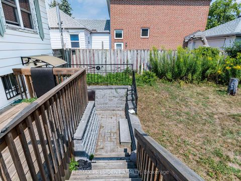 Photo 32 at 135 Kitchener Road, West Hill, Toronto