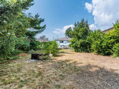 Photo 36 at 135 Kitchener Road, West Hill, Toronto