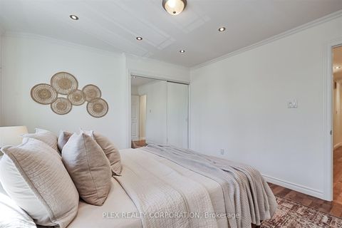 Photo 19 at 192 Coxwell Avenue, Coxwell, Toronto