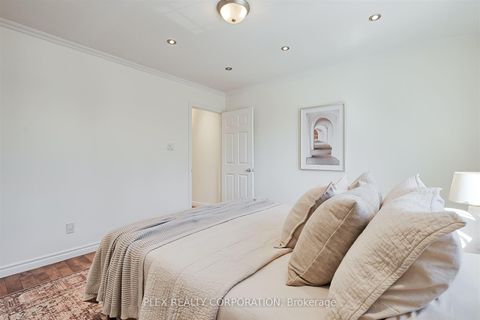 Photo 20 at 192 Coxwell Avenue, Coxwell, Toronto