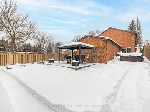 Photo 29 at 22 Willis Drive, Aurora Highlands, Aurora