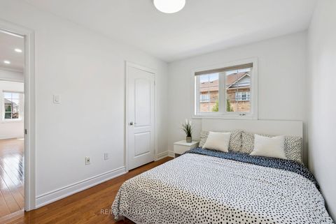 Photo 26 at 197 Aspenwood Drive, Woodland Hill, Newmarket