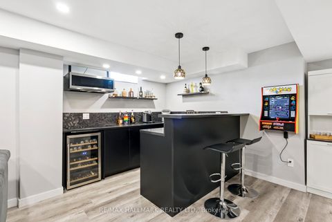 Photo 31 at 197 Aspenwood Drive, Woodland Hill, Newmarket