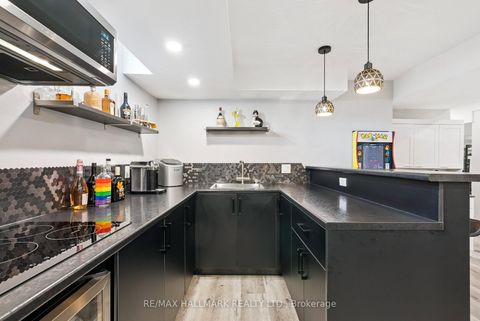 Photo 32 at 197 Aspenwood Drive, Woodland Hill, Newmarket