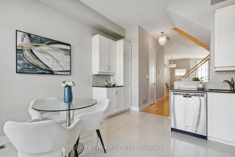 Photo 11 at 488 King Street E, Moss Park, Toronto