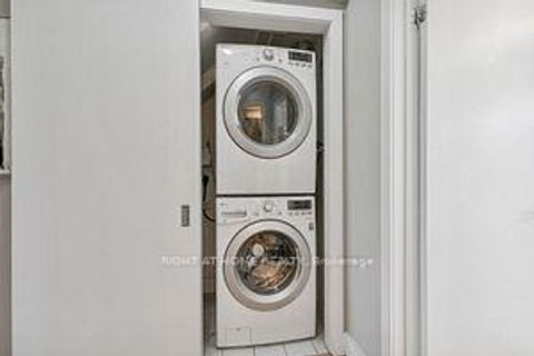 Photo 21 at 488 King Street E, Moss Park, Toronto