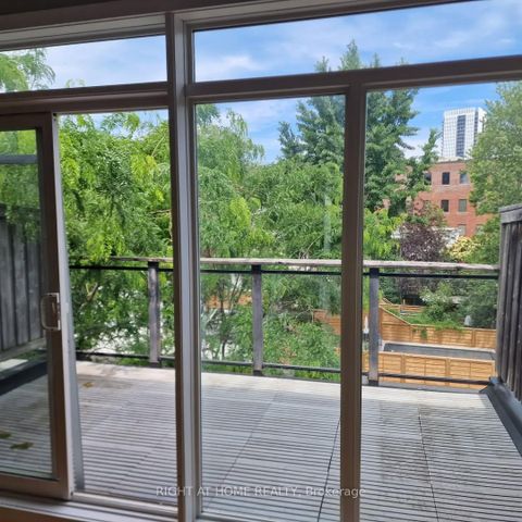 Photo 23 at 488 King Street E, Moss Park, Toronto