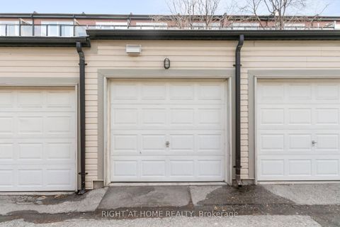 Photo 34 at 488 King Street E, Moss Park, Toronto