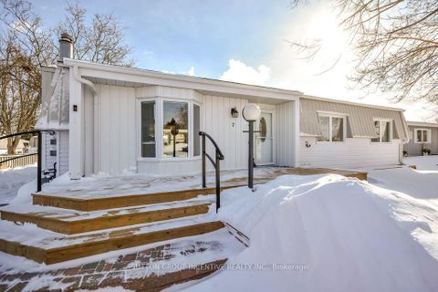 Photo 2 at 7 Gander Cove, Rural Innisfil, Innisfil