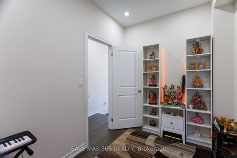 Photo 9 at 55 Canard Drive, Kleinburg, Vaughan