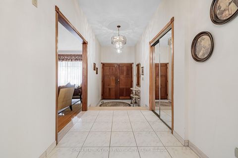 Photo 2 at 87 Morbank Drive, Steeles, Toronto