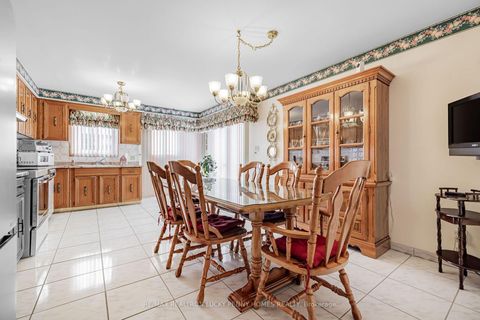 Photo 13 at 87 Morbank Drive, Steeles, Toronto