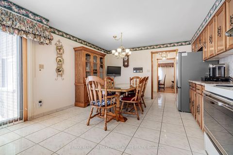 Photo 18 at 87 Morbank Drive, Steeles, Toronto