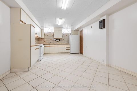 Photo 29 at 87 Morbank Drive, Steeles, Toronto