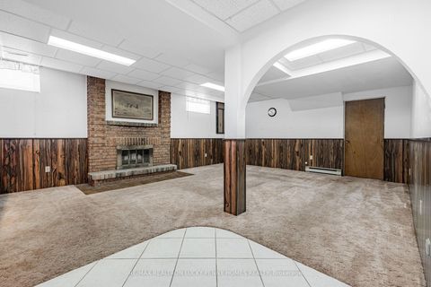 Photo 32 at 87 Morbank Drive, Steeles, Toronto