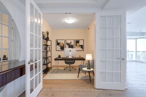 Photo 6 at 6810 - 388 Yonge Street, Bay Street Corridor, Toronto