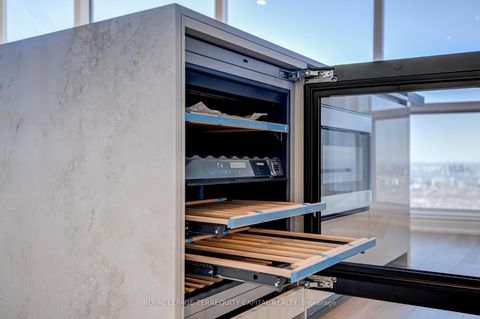 Photo 16 at 6810 - 388 Yonge Street, Bay Street Corridor, Toronto