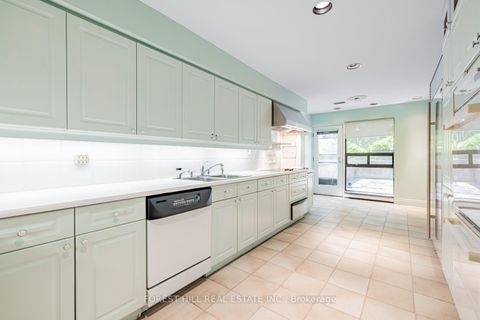 Photo 10 at 82 Oriole Road, St. Clair, Toronto