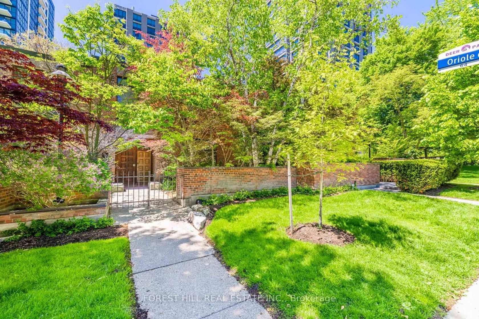 82 Oriole Road, St. Clair, Toronto photo number 2