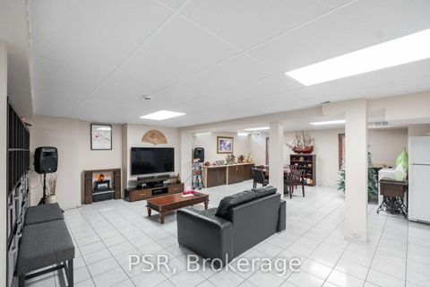 Photo 37 at 81 Shawbridge Boulevard, Islington Woods, Vaughan