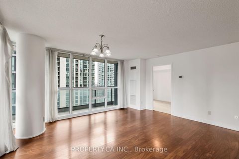 Photo 8 at 1604 - 33 Bay Street, Waterfront Communities C1, Toronto
