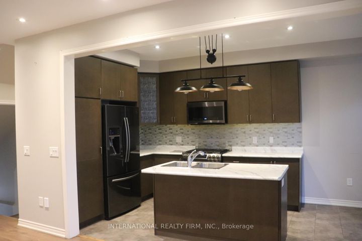 Photo 2 at 1477 Pratt Heights, FO Ford, Milton