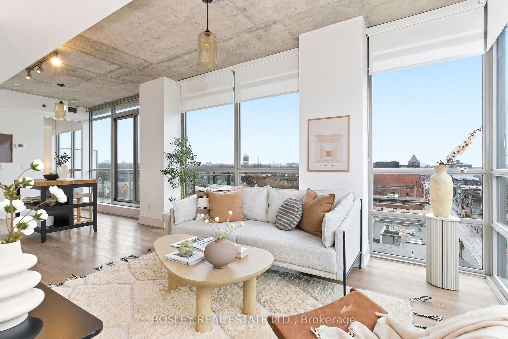 708 - 630 Queen Street E, South Riverdale, Toronto photo number 2