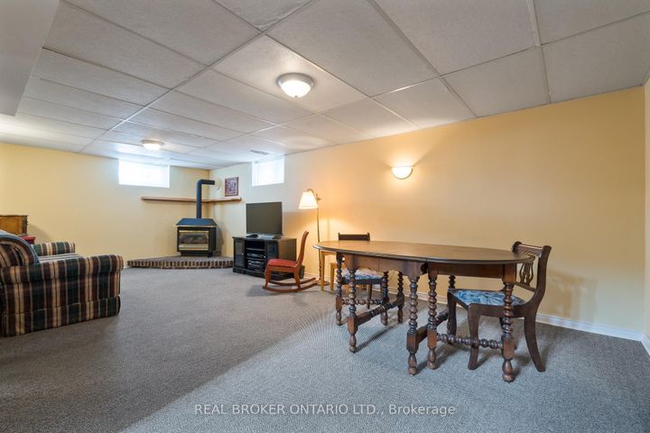 Photo 21 at 20 Cardinal Drive, Bruleville, Hamilton